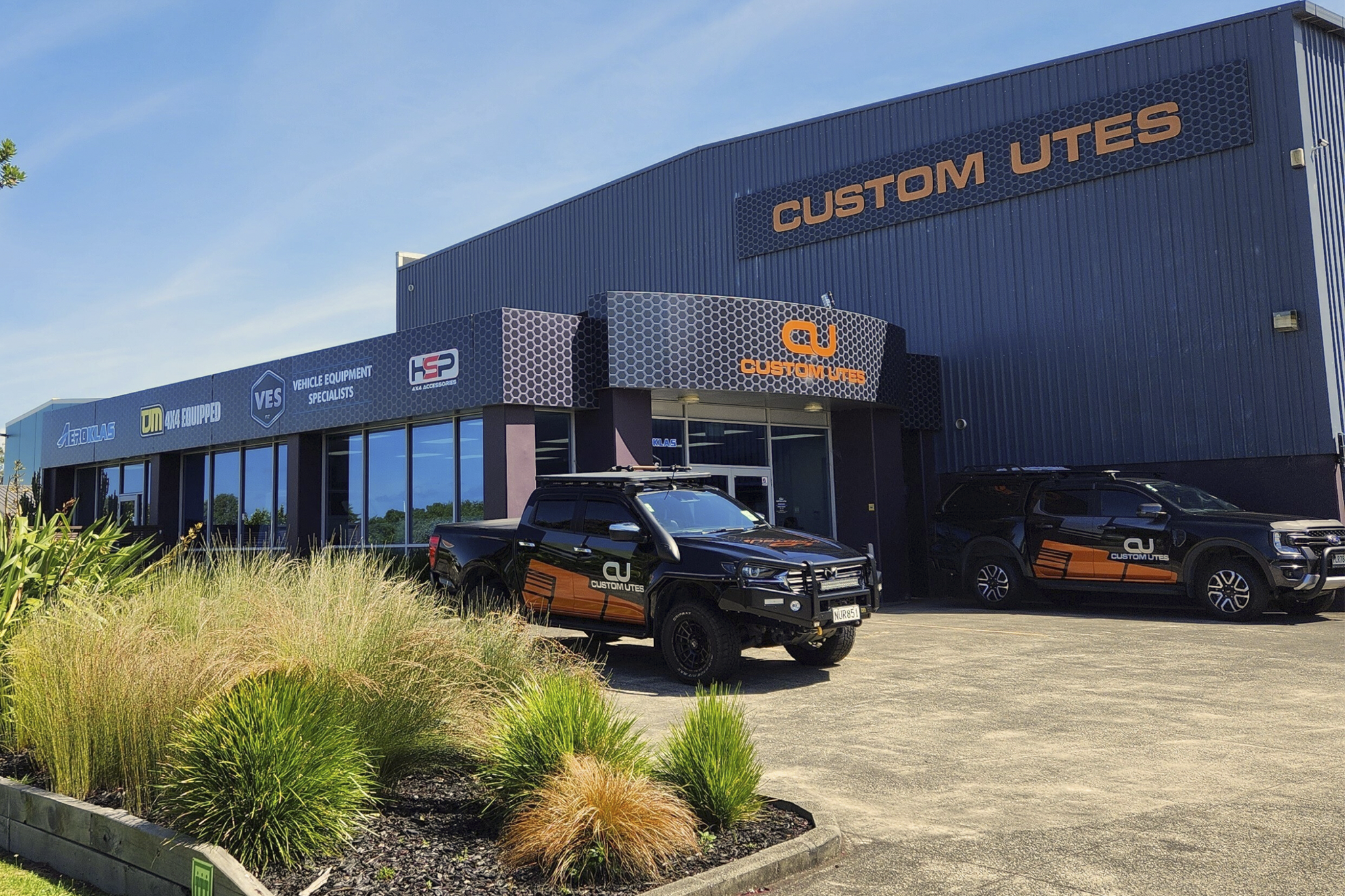 Custom Utes NZ accessories canopies bullbars tray mat location building